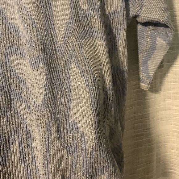 Olsen Europe size Small top. Lilac with silver detailing. - Picture 2 of 4